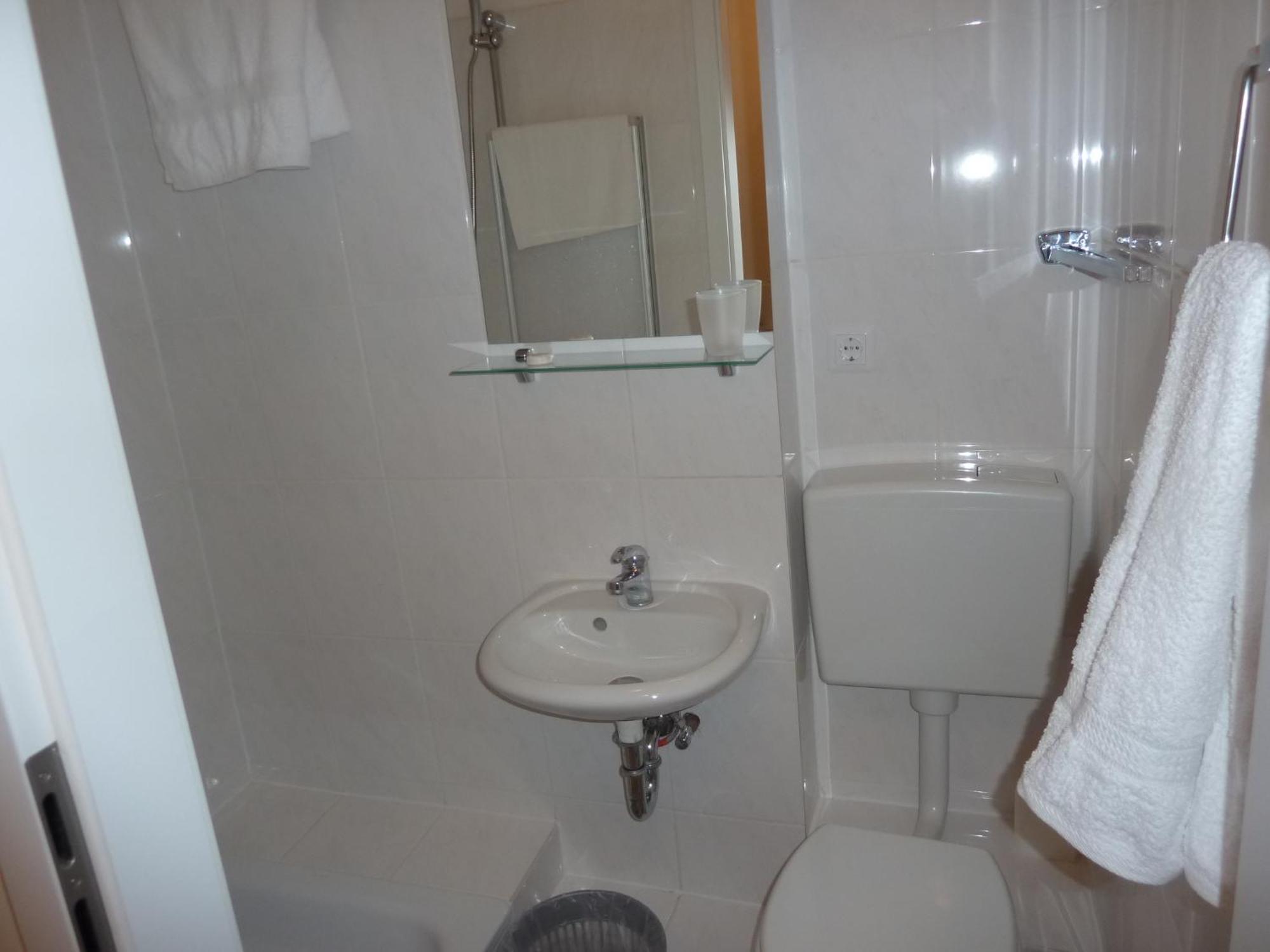 Relax Hotel Offenbach am Main ภายนอก รูปภาพ